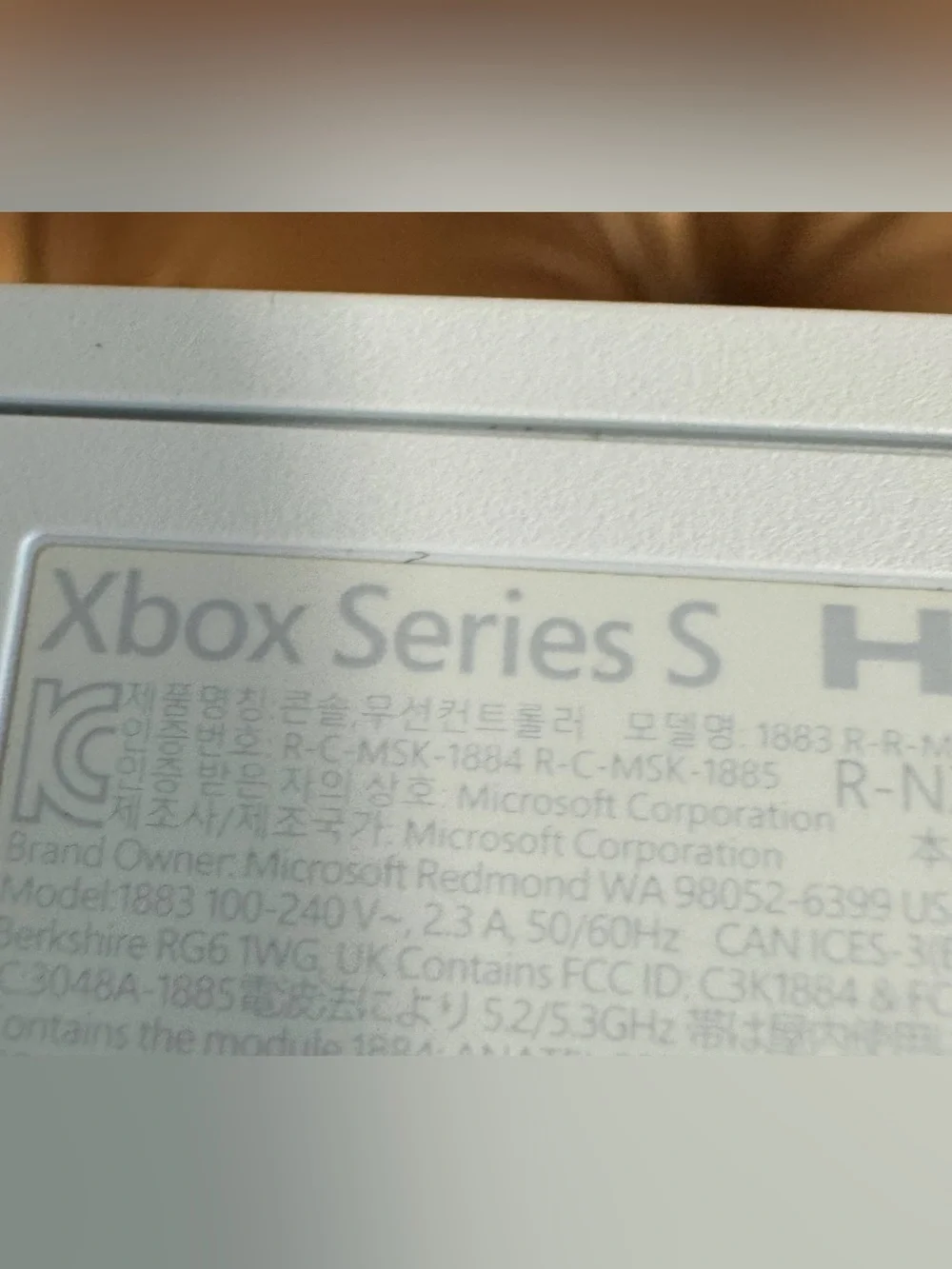 Microsoft Xbox Series S 512GB Console Gaming System White 1883 Cords Controller